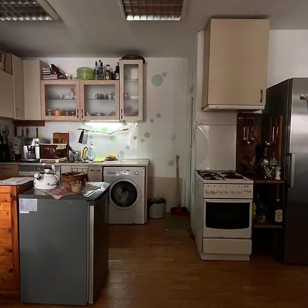 Vandrerhjem Just A *